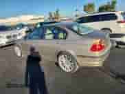 2001 BMW 3 Series 325i z VIN WBAAV334X1EE76332, wystawiony jako Copart lot #89450135 z przebiegiem 195 138 mil mil oraz Szkoda całkowita • Salvage title. Historia ofert i sprzedaży dostępna na DreamBid. Obrazek 2.