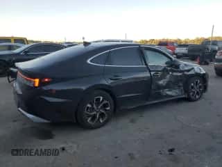 2024 Hyundai Sonata SEL z VIN KMHL64JA0RA418815, wystawiony jako Copart lot #86090705 z przebiegiem 14 664 mil mil oraz Szkoda całkowita • Salvage title. Historia ofert i sprzedaży dostępna na DreamBid. Obrazek 3.