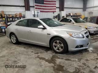 2013 Chevrolet Malibu LT z VIN 1G11E5SA5DF238477, wystawiony jako Copart lot #85534545 z przebiegiem 119 871 mil mil oraz Szkoda całkowita • Salvage title. Historia ofert i sprzedaży dostępna na DreamBid. Obrazek 4.