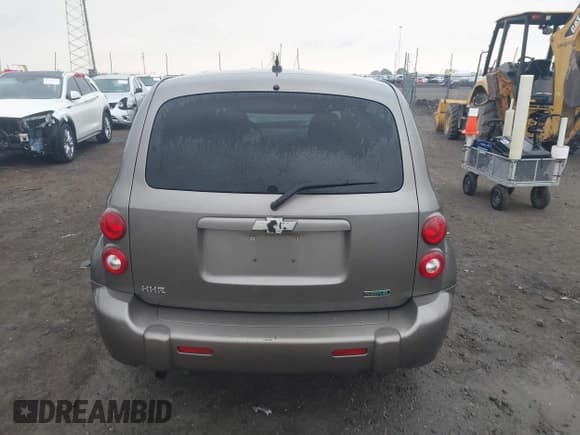 ✅ 2011 Chevrolet HHR LS • VIN: 3GNBAAFW5BS553088 • Lot: 41017260. Listed on IAAI with 159,026 mi. Free auction sales archive from the USA and detailed vehicle history report at DreamBid. Image 16.