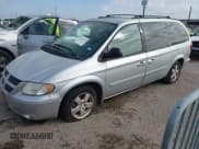 ✅ 2005 Dodge Caravan SXT • VIN: 2D4GP44L55R464259 • Lot: 43537194. Wystawiony na IAAI z przebiegiem 167 006 mil. Bezpłatny archiwum sprzedaży aukcyjnych z USA i szczegółowy raport historii pojazdu na DreamBid. Zdjęcie 2.