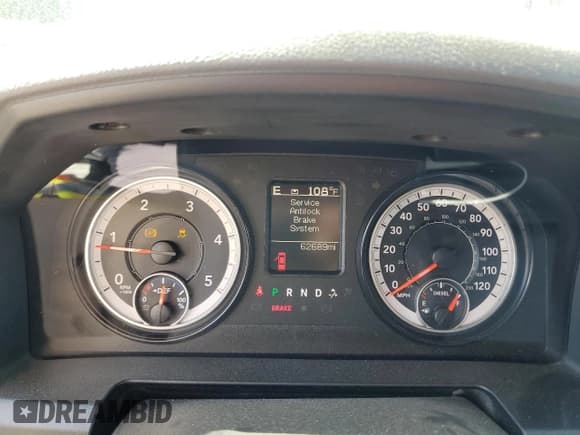 ✅ 2019 Ram 1500 Tradesman • VIN: 1C6RR6KM6KS750632 • Lot: 74591964. Wystawiony na Copart z przebiegiem 62 689 mil. Bezpłatny archiwum sprzedaży aukcyjnych z USA i szczegółowy raport historii pojazdu na DreamBid. Zdjęcie 9.