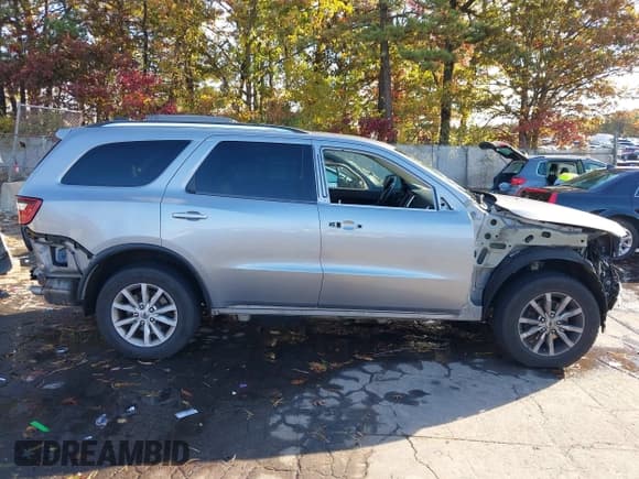 ✅ 2020 Dodge Durango SXT Plus • VIN: 1C4RDJAG4LC187677 • Lot: 43566200. Listed on IAAI with 141,768 mi. Free auction sales archive from the USA and detailed vehicle history report at DreamBid. Image 14.