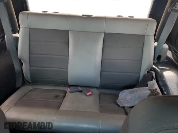 ✅ 2008 Jeep Wrangler X • VIN: 1J4FA24158L617100 • Lot: 84772785. Wystawiony na Copart z przebiegiem 124 114 mil. Bezpłatny archiwum sprzedaży aukcyjnych z USA i szczegółowy raport historii pojazdu na DreamBid. Zdjęcie 10.