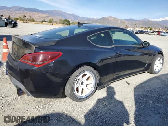 2013 Hyundai Genesis Coupe R-Spec с VIN KMHHT6KD7DU105075, выставлен на аукционе Copart как лот 45812485 с пробегом 94 378 миль миль и Списание • Salvage title. История ставок и продаж доступна на DreamBid. Изображение 3.