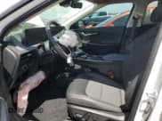 ✅ 2022 Kia EV6 Light • VIN: KNDC34LB9N5056523 • Lot: 57764034. Wystawiony na Copart z przebiegiem 33 042 mil. Bezpłatny archiwum sprzedaży aukcyjnych z USA i szczegółowy raport historii pojazdu na DreamBid. Zdjęcie 7.