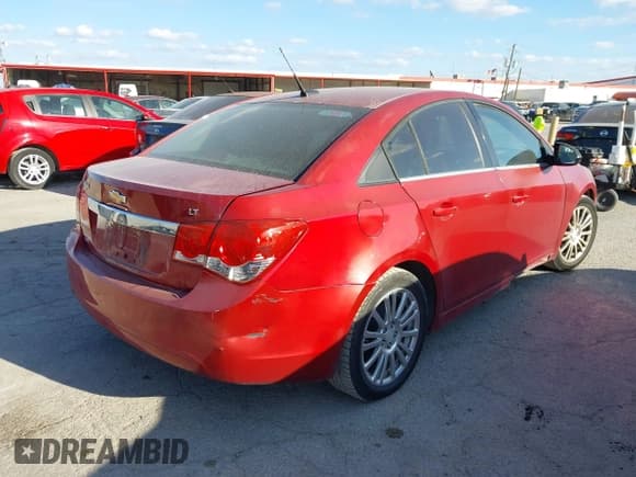 ✅ 2014 Chevrolet Cruze 1LT • VIN: 1G1PC5SB8E7306629 • Lot: 43700578. Listed on IAAI with 165,542 mi. Free auction sales archive from the USA and detailed vehicle history report at DreamBid. Image 4.