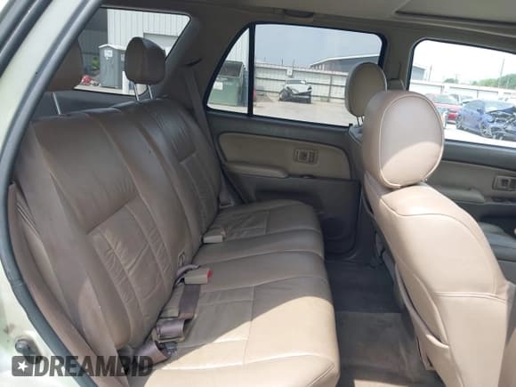 ✅ 1999 Toyota 4Runner Limited • VIN: JT3GN87R4X0134883 • Лот: 42291647. Опубликован ранее на IAAI с пробегом 249 212 миль. Бесплатный доступ к архиву аукционных продаж из США и подробный отчёт об истории автомобиля на DreamBid. Изображение 8.