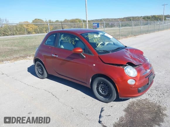 ✅ 2012 FIAT 500 Pop • VIN: 3C3CFFAR4CT347869 • Lot: 43501696. Wystawiony na IAAI z przebiegiem 71 231 mil. Bezpłatny archiwum sprzedaży aukcyjnych z USA i szczegółowy raport historii pojazdu na DreamBid. Zdjęcie 1.