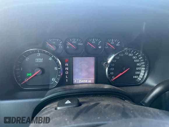 ✅ 2017 Chevrolet Silverado 2500HD • VIN: 1GB2KUEG3HZ201970 • Лот: 72195734. Опубликован ранее на Copart с пробегом 254 058 миль. Бесплатный доступ к архиву аукционных продаж из США и подробный отчёт об истории автомобиля на DreamBid. Изображение 8.