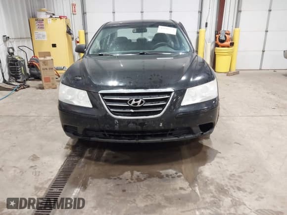 ✅ 2009 Hyundai Sonata GLS • VIN: 5NPET46C69H410923 • Lot: 43199574. Listed on IAAI with 185,018 mi. Free auction sales archive from the USA and detailed vehicle history report at DreamBid. Image 12.