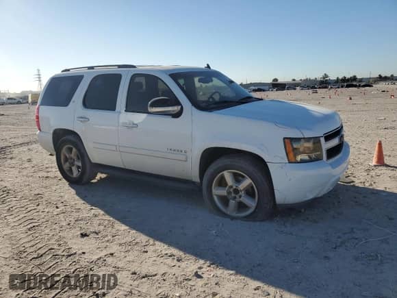 2008 Chevrolet Tahoe 2LT with VIN 1GNFC13048R268387, listed as a Copart auction lot 87075985 with 215,039 mi miles and Salvage title. Bid and sale history available at DreamBid. Image 4.