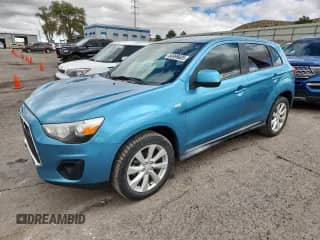 2013 Mitsubishi Outlander ES with VIN 4A4AP3AUXDE018459, listed as a Copart auction lot 84996685 with 111,650 mi miles and Salvage title. Bid and sale history available at DreamBid. Image 1.