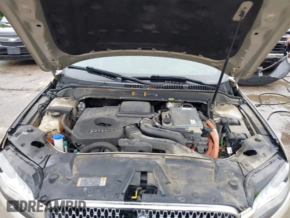 ✅ 2017 Lincoln MKZ Hybrid Reserve • VIN: 3LN6L5MU0HR639451 • Lot: 42744163. Listed on IAAI with 117,732 mi. Free auction sales archive from the USA and detailed vehicle history report at DreamBid. Image 10.