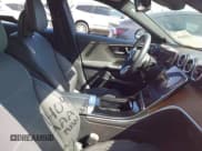 ✅ 2025 Mercedes-Benz C 300 • VIN: W1KAF4GB4SR238973 • Lot: 43401696. Wystawiony na IAAI z przebiegiem 7 957 mil. Bezpłatny archiwum sprzedaży aukcyjnych z USA i szczegółowy raport historii pojazdu na DreamBid. Zdjęcie 5.