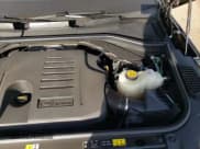 ✅ 2025 Land Rover Range Rover SE • VIN: SALKPBFU5SA290266 • Lot: 90585825. Wystawiony na Copart z przebiegiem 8 120 mil. Bezpłatny archiwum sprzedaży aukcyjnych z USA i szczegółowy raport historii pojazdu na DreamBid. Zdjęcie 16.