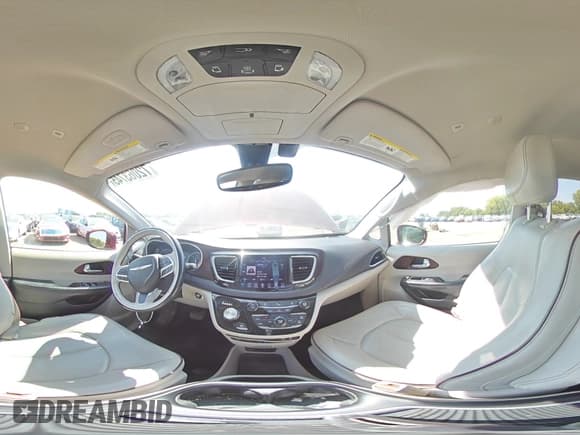 ✅ 2018 Chrysler Pacifica Limited • VIN: 2C4RC1GG4JR252493 • Lot: 72063745. Wystawiony na Copart z przebiegiem 199 293 mil. Bezpłatny archiwum sprzedaży aukcyjnych z USA i szczegółowy raport historii pojazdu na DreamBid. Zdjęcie 15.