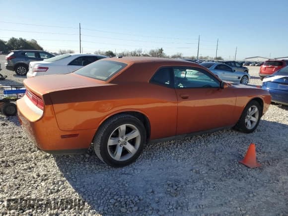 ✅ 2011 Dodge Challenger • VIN: 2B3CJ4DG2BH596642 • Lot: 86802364. Wystawiony na Copart z przebiegiem 273 801 mil. Bezpłatny archiwum sprzedaży aukcyjnych z USA i szczegółowy raport historii pojazdu na DreamBid. Zdjęcie 3.