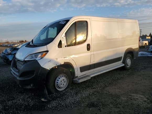 ✅ 2025 Ram ProMaster Cargo Tradesman • VIN: 3C6LRVVG1SE524183 • Lot: 93016025. Wystawiony na Copart z przebiegiem 5 646 mil. Bezpłatny archiwum sprzedaży aukcyjnych z USA i szczegółowy raport historii pojazdu na DreamBid. Zdjęcie 1.
