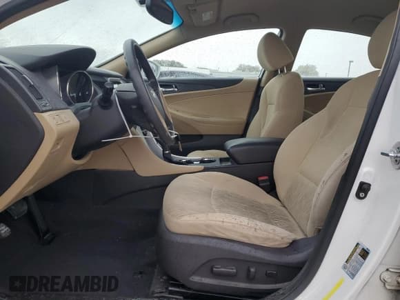 ✅ 2011 Hyundai Sonata GLS • VIN: 5NPEB4AC4BH250458 • Лот: 82394075. Опубликован ранее на Copart с пробегом 106 021 миль. Бесплатный доступ к архиву аукционных продаж из США и подробный отчёт об истории автомобиля на DreamBid. Изображение 7.