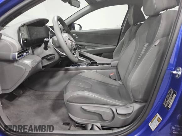 2024 Hyundai Elantra Blue с VIN KMHLM4DJ9RU114009, выставлен на аукционе Copart как лот 69869565 с пробегом 20 728 миль миль и Чистый • Clean title. История ставок и продаж доступна на DreamBid. Изображение 7.