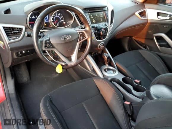 ✅ 2013 Hyundai Veloster w/Gray Int • VIN: KMHTC6AD2DU134561 • Lot: 84220584. Wystawiony na Copart z przebiegiem 161 819 mil. Bezpłatny archiwum sprzedaży aukcyjnych z USA i szczegółowy raport historii pojazdu na DreamBid. Zdjęcie 8.