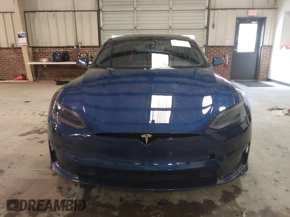 ✅ 2021 Tesla Model S Plaid • VIN: 5YJSA1E6XMF439884 • Лот: 41622750. Опубликован ранее на IAAI с пробегом Не указан. Бесплатный доступ к архиву аукционных продаж из США и подробный отчёт об истории автомобиля на DreamBid. Изображение 12.