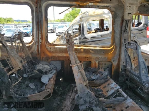 ✅ 2020 Ford Transit Passenger XL • VIN: 1FBAX2X82LKA95861 • Лот: 66141054. Опубликован ранее на Copart с пробегом Не указан. Бесплатный доступ к архиву аукционных продаж из США и подробный отчёт об истории автомобиля на DreamBid. Изображение 11.