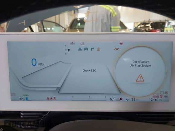 ✅ 2024 Hyundai Ioniq 5 SE Standard Range • VIN: KM8KM4DB7RU262342 • Lot: 42302819. Wystawiony na IAAI z przebiegiem 12 461 mil. Bezpłatny archiwum sprzedaży aukcyjnych z USA i szczegółowy raport historii pojazdu na DreamBid. Zdjęcie 18.