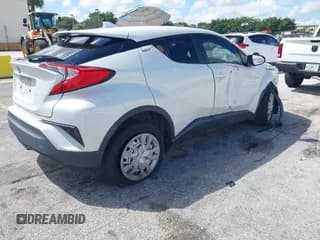 ✅ 2019 Toyota C-HR Limited • VIN: NMTKHMBX7KR097957 • Лот: 43376533. Опубликован ранее на IAAI с пробегом 34 616 миль. Бесплатный доступ к архиву аукционных продаж из США и подробный отчёт об истории автомобиля на DreamBid. Изображение 4.