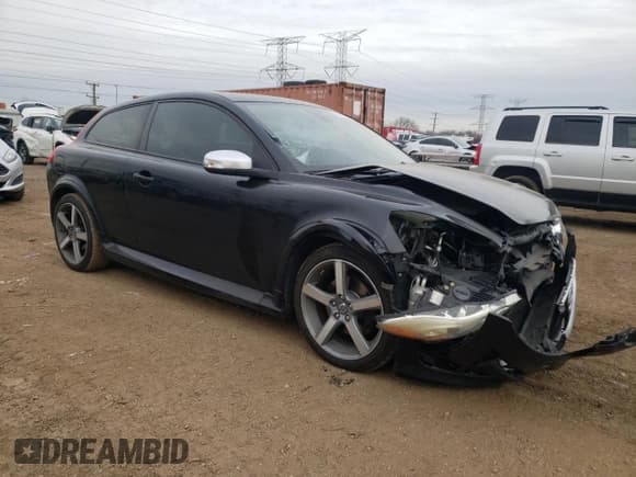 ✅ 2012 Volvo C30 • VIN: YV1672MK6C2281155 • Lot: 82661434. Listed on Copart with 206,312 mi. Free auction sales archive from the USA and detailed vehicle history report at DreamBid. Image 4.