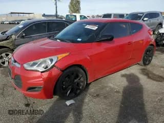 ✅ 2016 Hyundai Veloster • VIN: KMHTC6AD1GU289199 • Lot: 85165084. Wystawiony na Copart z przebiegiem 99 774 mil. Bezpłatny archiwum sprzedaży aukcyjnych z USA i szczegółowy raport historii pojazdu na DreamBid. Zdjęcie 1.