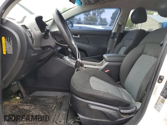 ✅ 2014 Kia Sportage LX • VIN: KNDPBCAC3E7598439 • Lot: 81422255. Wystawiony na Copart z przebiegiem 153 750 mil. Bezpłatny archiwum sprzedaży aukcyjnych z USA i szczegółowy raport historii pojazdu na DreamBid. Zdjęcie 7.