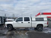 ✅ 2005 Chevrolet Silverado 2500HD LT • VIN: 1GCHK23215F950393 • Lot: 41780395. Wystawiony na IAAI z przebiegiem 294 419 mil. Bezpłatny archiwum sprzedaży aukcyjnych z USA i szczegółowy raport historii pojazdu na DreamBid. Zdjęcie 14.