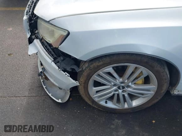 ✅ 2014 Audi Q5 Premium Plus • VIN: WA1CMAFP9EA075996 • Lot: 43268219. Listed on IAAI with 142,014 mi. Free auction sales archive from the USA and detailed vehicle history report at DreamBid. Image 6.