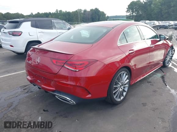 ✅ 2022 Mercedes-Benz CLA 250 • VIN: W1K5J4GBXNN272525 • Lot: 43228267. Listed on IAAI with 34,217 mi. Free auction sales archive from the USA and detailed vehicle history report at DreamBid. Image 4.