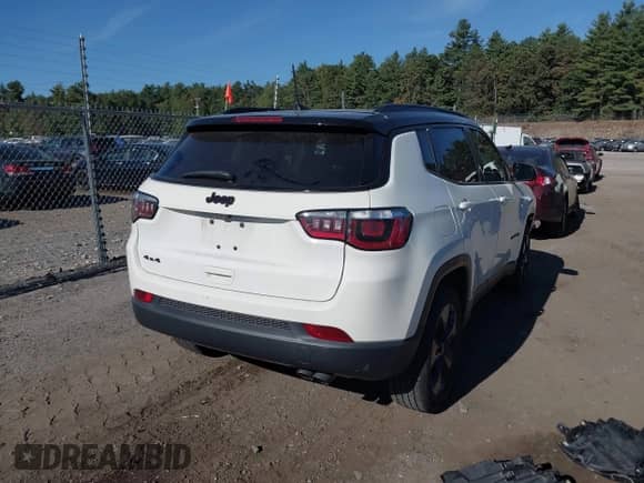 2020 Jeep Compass Latitude с VIN 3C4NJDBB8LT228554, выставлен на аукционе IAAI как лот 43212377 с пробегом 49 032 миль миль и . История ставок и продаж доступна на DreamBid. Изображение 4.