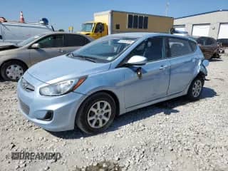 2013 Hyundai Accent GS с VIN KMHCT5AE8DU099298, выставлен на аукционе Copart как лот 81075705 с пробегом 124 687 миль миль и Списание • Salvage title. История ставок и продаж доступна на DreamBid. Изображение 1.