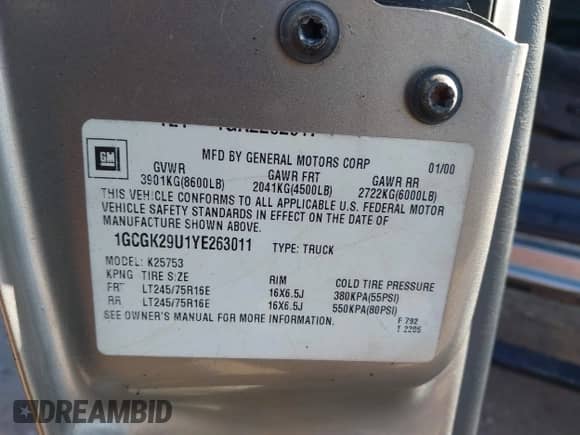 2000 Chevrolet Silverado 2500 LT с VIN 1GCGK29U1YE263011, выставлен на аукционе IAAI как лот 41634632 с пробегом 179 346 миль миль и . История ставок и продаж доступна на DreamBid. Изображение 9.