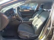 ✅ 2018 Hyundai Sonata SE • VIN: 5NPE24AF0JH620975 • Лот: 85823795. Опубликован ранее на Copart с пробегом 97 913 миль. Бесплатный доступ к архиву аукционных продаж из США и подробный отчёт об истории автомобиля на DreamBid. Изображение 7.