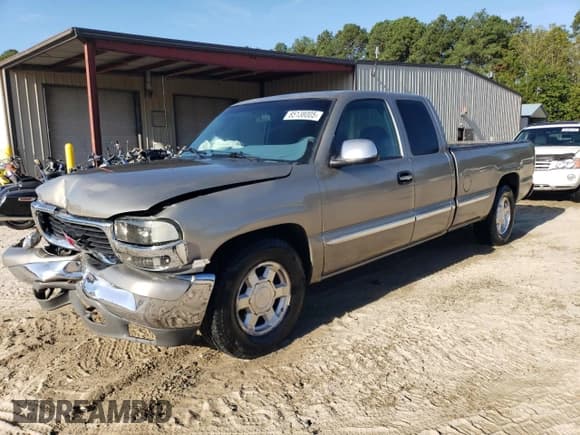✅ 2000 GMC Sierra 1500 SLE • VIN: 1GTEC19T2YE369604 • Lot: 85138005. Wystawiony na Copart z przebiegiem Nie podano. Bezpłatny archiwum sprzedaży aukcyjnych z USA i szczegółowy raport historii pojazdu na DreamBid. Zdjęcie 1.
