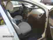 2014 Hyundai Santa Fe с VIN 5XYZUDLB2EG210374, выставлен на аукционе IAAI как лот 43350062 с пробегом 123 267 миль миль и . История ставок и продаж доступна на DreamBid. Изображение 5.