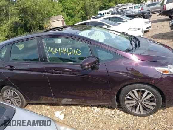 ✅ 2017 Honda Fit EX • VIN: 3HGGK5G77HM700682 • Lot: 42944210. Listed on IAAI with 206,349 mi. Free auction sales archive from the USA and detailed vehicle history report at DreamBid. Image 13.