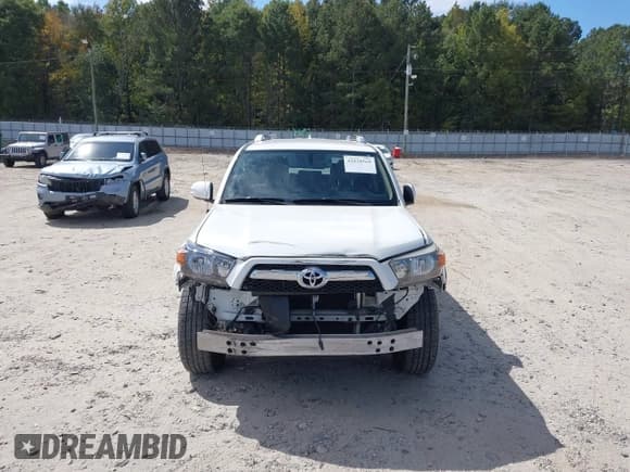 ✅ 2011 Toyota 4Runner SR5 • VIN: JTEZU5JR8B5014235 • Lot: 43434569. Wystawiony na IAAI z przebiegiem 213 016 mil. Bezpłatny archiwum sprzedaży aukcyjnych z USA i szczegółowy raport historii pojazdu na DreamBid. Zdjęcie 12.