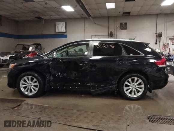 ✅ 2013 Toyota Venza LE • VIN: 4T3BA3BB4DU038256 • Lot: 43523116. Wystawiony na IAAI z przebiegiem 87 362 mil. Bezpłatny archiwum sprzedaży aukcyjnych z USA i szczegółowy raport historii pojazdu na DreamBid. Zdjęcie 14.