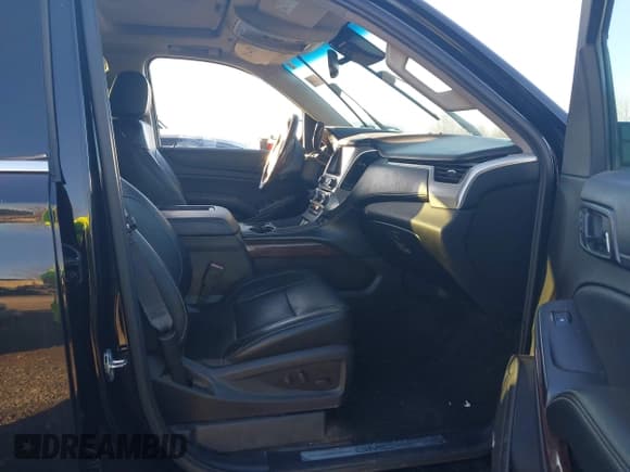 ✅ 2015 GMC Yukon SLT • VIN: 1GKS2BKC9FR573591 • Lot: 43621203. Listed on IAAI with 137,239 mi. Free auction sales archive from the USA and detailed vehicle history report at DreamBid. Image 5.