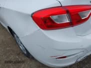 ✅ 2017 Chevrolet Cruze LS • VIN: 1G1BC5SM7H7140622 • Lot: 41725637. Listed on IAAI with 137,089 mi. Free auction sales archive from the USA and detailed vehicle history report at DreamBid. Image 17.