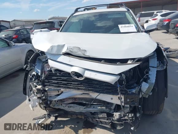 ✅ 2024 Toyota RAV4 XLE Premium • VIN: 2T3C1RFV8RW345755 • Лот: 43404034. Опубликован ранее на IAAI с пробегом 40 375 миль. Бесплатный доступ к архиву аукционных продаж из США и подробный отчёт об истории автомобиля на DreamBid. Изображение 13.