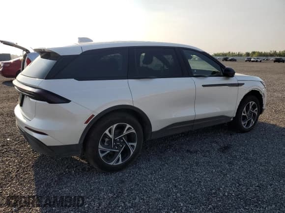 ✅ 2025 Lincoln Nautilus Premiere • VIN: 5LMPJ8J42SJ882001 • Лот: 66472505. Опубликован ранее на Copart с пробегом 4 468 миль. Бесплатный доступ к архиву аукционных продаж из США и подробный отчёт об истории автомобиля на DreamBid. Изображение 3.