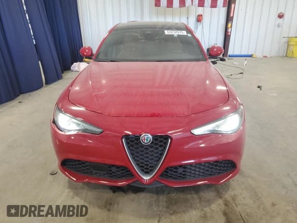 ✅ 2022 Alfa Romeo Giulia Veloce • VIN: ZARFAMBN7N7655042 • Lot: 53232075. Listed on Copart with 20,975 mi. Free auction sales archive from the USA and detailed vehicle history report at DreamBid. Image 5.